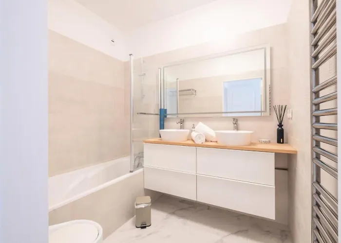 Daire Rare ! Superbe 3 Pieces Avec Jardin Face A La - Rare ! Superbe 3 Pieces Avec Jardin Face A La Mae-2143 Cannes