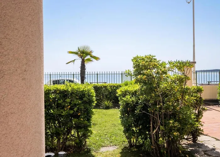 Rare ! Superbe 3 Pieces Avec Jardin Face A La - Rare ! Superbe 3 Pieces Avec Jardin Face A La Mae-2143 Daire Cannes