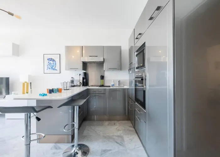 Daire Rare ! Superbe 3 Pieces Avec Jardin Face A La - Rare ! Superbe 3 Pieces Avec Jardin Face A La Mae-2143