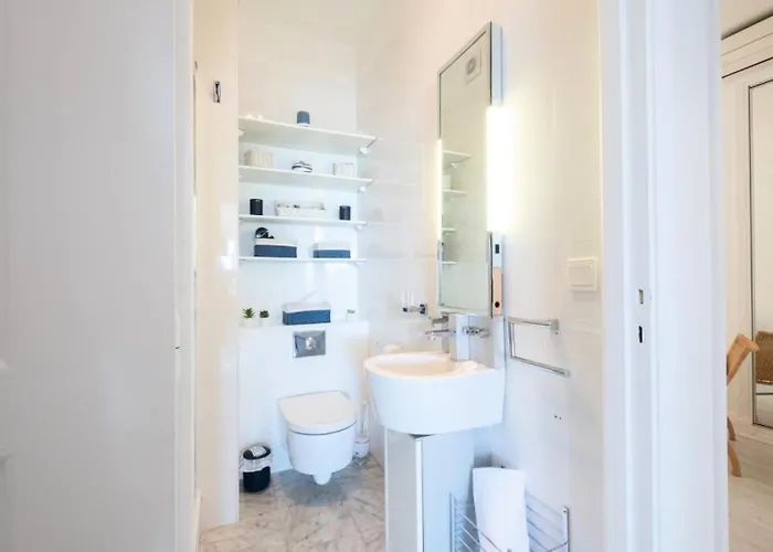 Rare ! Superbe 3 Pieces Avec Jardin Face A La - Rare ! Superbe 3 Pieces Avec Jardin Face A La Mae-2143 Daire Cannes